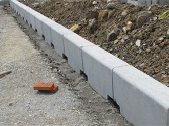【水泥路侧石】用途、铺设流程以及验收标准